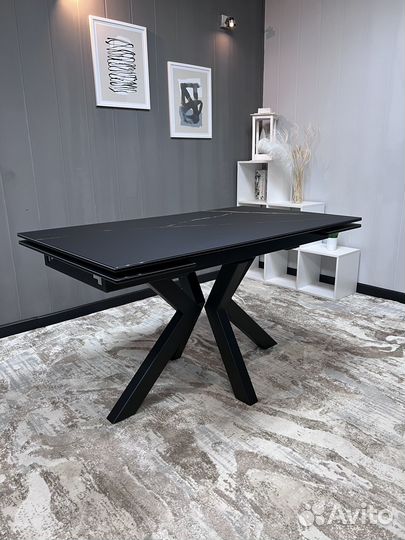 Высококачественный обеденный стол