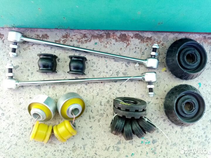 Стойка амортизатор Honda Mobilio Spike 2WD 4WD