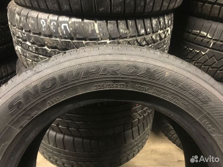 Toyo Snowprox S953 235/55 R17 107D