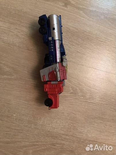 Робот трансформер hasbro