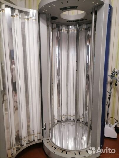 Вертикальный солярий Miro 15-180E