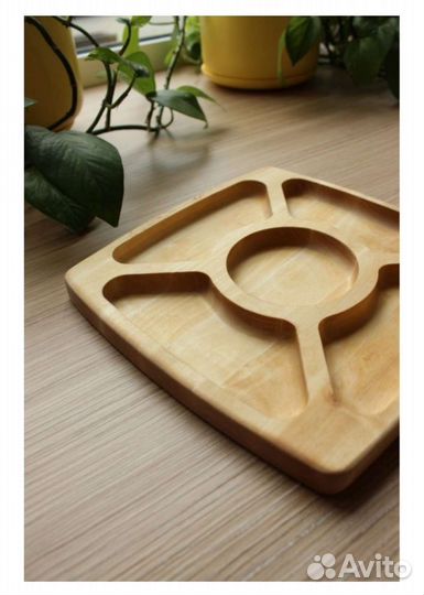 Менажница из дерева квадратная 25*25 см