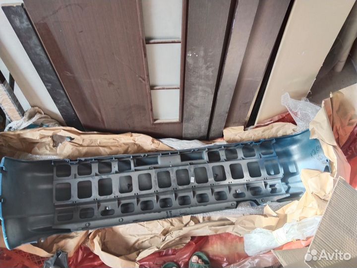 Бампер заводской задний ваз 2112