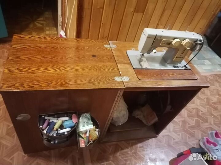 Швейная машина Чайка 3
