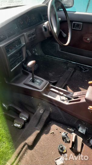 Торпедо ниссан блюберд u12