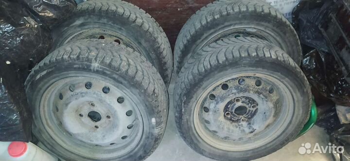 Bridgestone Blizzak Spike-01 195/55 R15