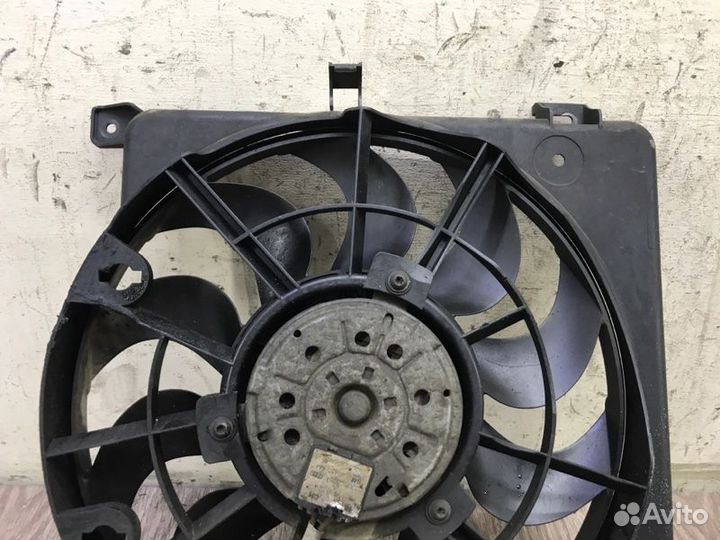 Вентилятор радиатора Opel Zafira B A17DTJ 2013