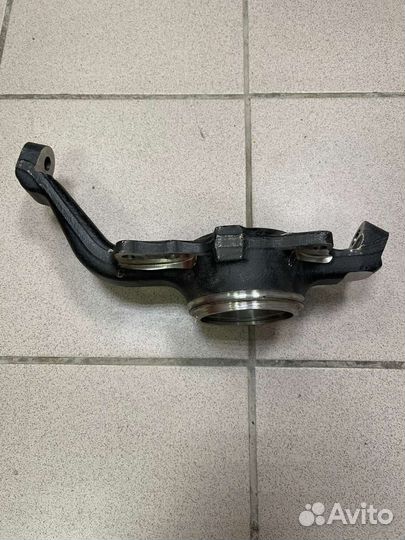 Поворотный кулак 21214