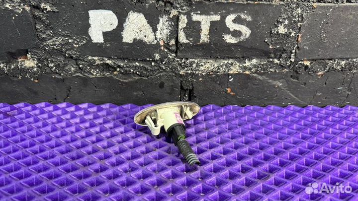 Повторитель поворота в крыло Nissan Dualis