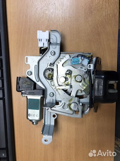 Замок багажника Infiniti Fx37/50/V9X S51