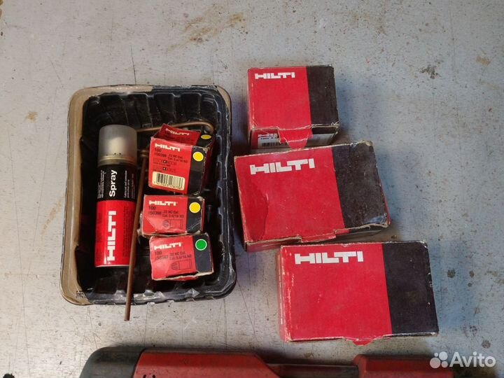 Пороховой монтажный пистолет hilti