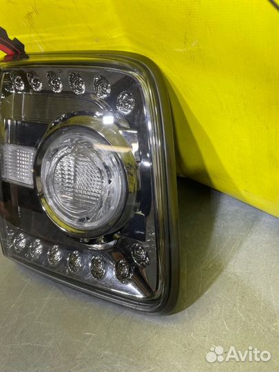 Фонарь внутренний задний левый Nissan Patrol Y62