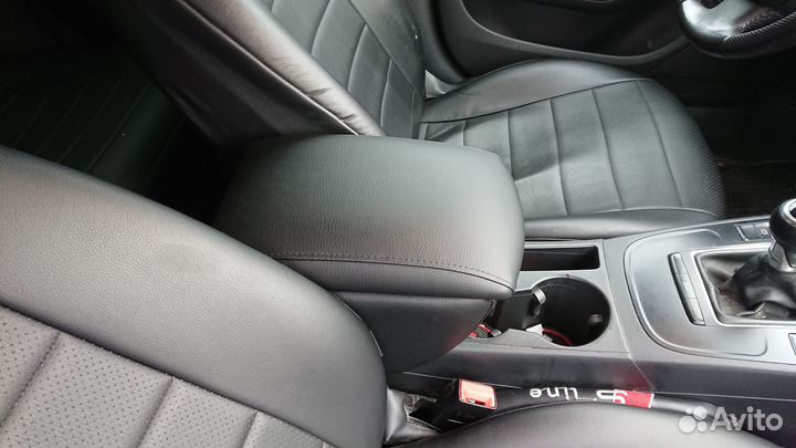 Подлокотник Audi A4B5,B6,А3 8L,8P,А4 B7,80 В4,А1В8