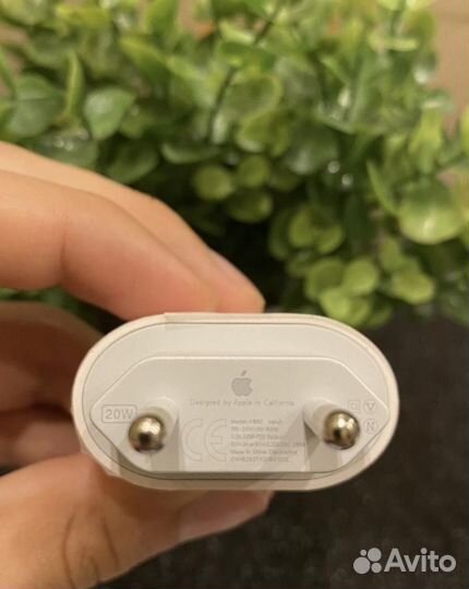 Зарядка на iPhone быстрая USB-C 20 w