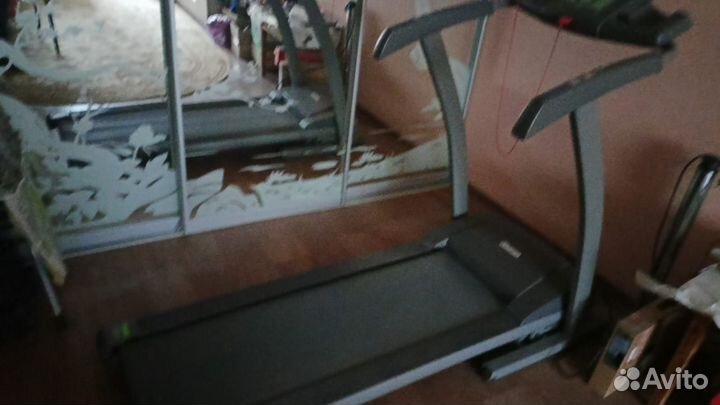 Электрическая беговая дорожка