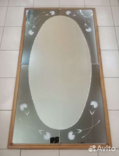 Зеркало большое в раме