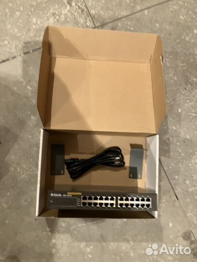 Коммутатор D-Link DES-1024D