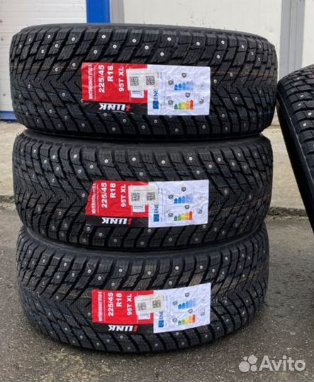 iLink Wintervorhut Stud II 225/45 R18 95T