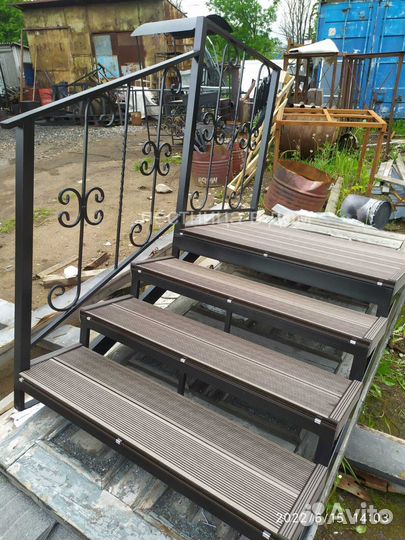 Крыльцо Лестница к дому