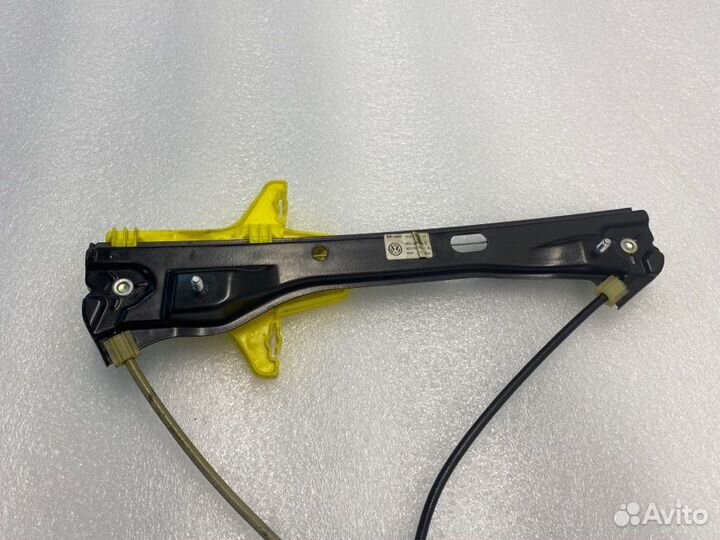 Стеклоподъемник задний левый Volkswagen Polo седан