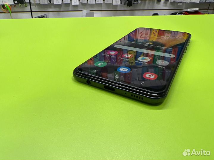 Samsung Galaxy A50, 4/64 ГБ
