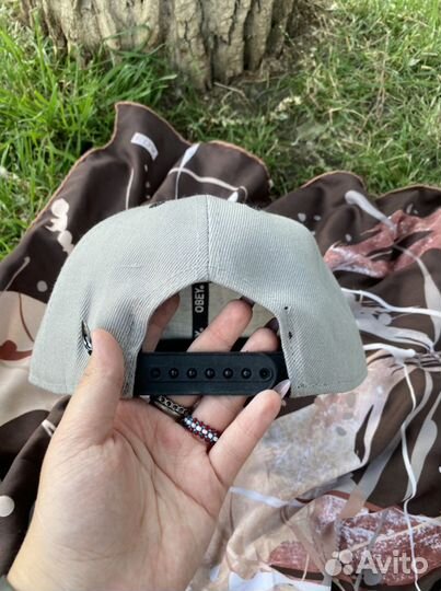 Бейсболка obey