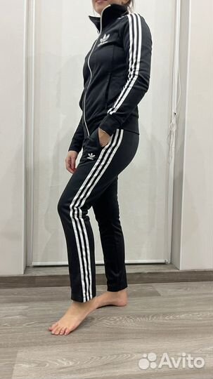Спортивный костюм adidas