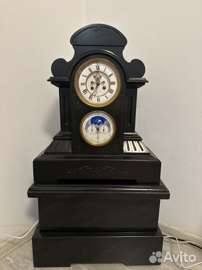 Антикварные часы с боем