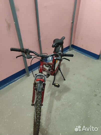 Велосипед stern красный