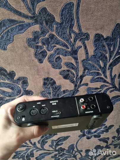 Звуковая карта motu m2