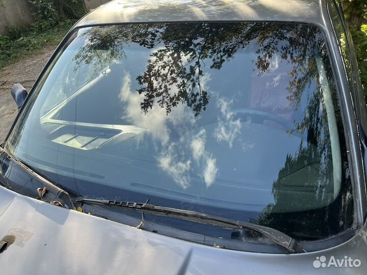 Лобовое стекло bmw e34