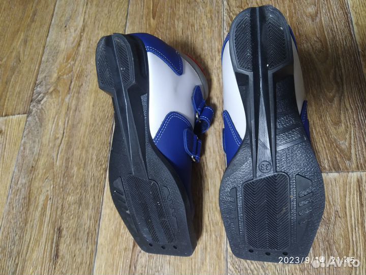 Лыжные ботинки 33 размер