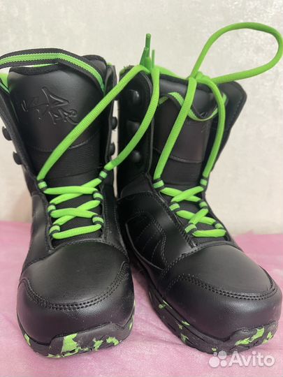 Сноубордические ботинки 35