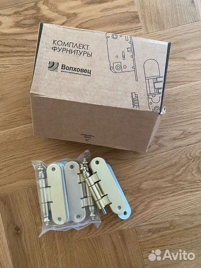 Петли на деревянную дверь