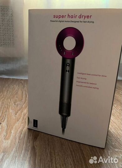 Фен Dyson новый в подарок