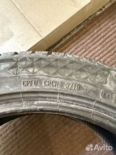 Continental ContiVikingContact 7 235/45 R18