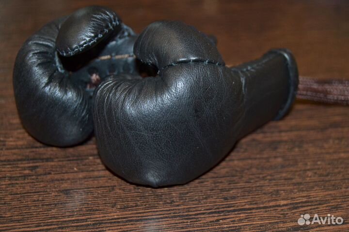Сувенирные боксерские мини перчатки из кожи