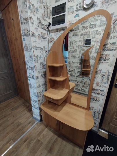 Трюмо трельяж зеркало будуарный стол