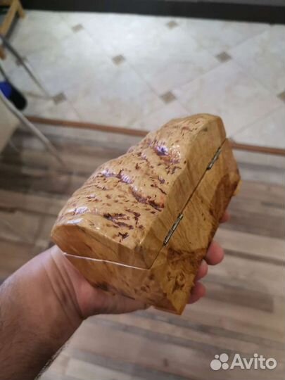 Шкатулка из капа