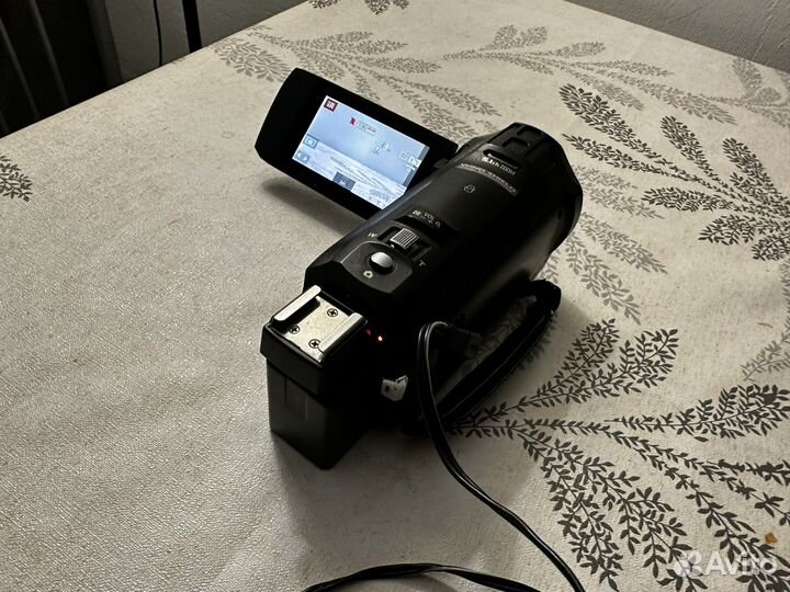 Камера Panasonic HC- V770