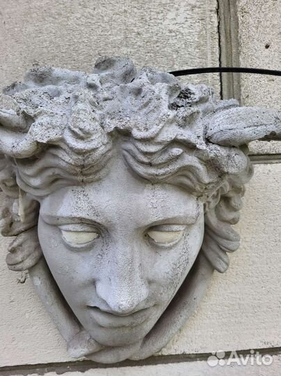 Гипсовый барельеф