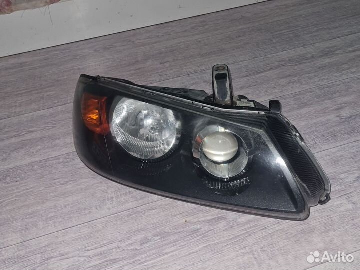 Фара правая nissan almera n16