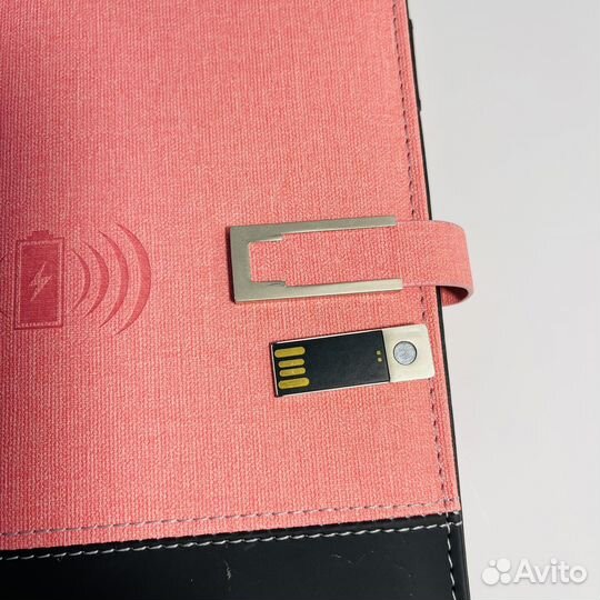 Ежедневник с магнитным повер-банком на 10'000mAh