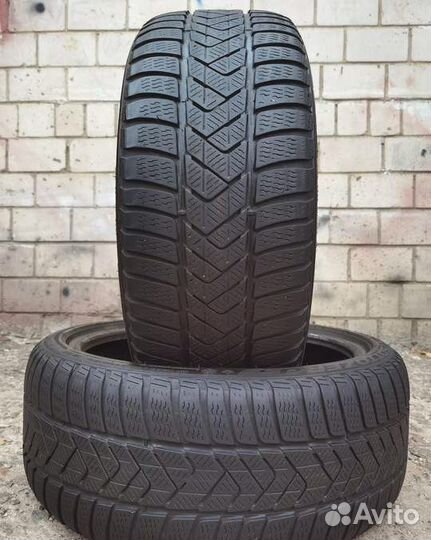 Pirelli Winter Sottozero 3 225/40 R18 92V