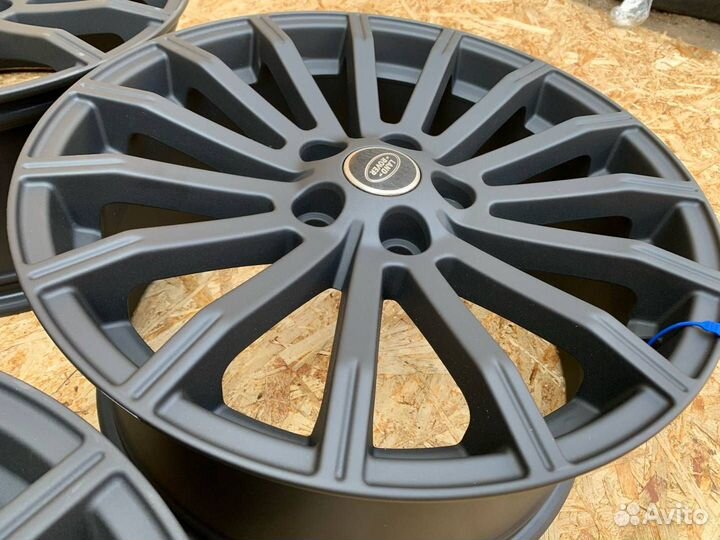 Комплект литых дисков R19x9 5x120