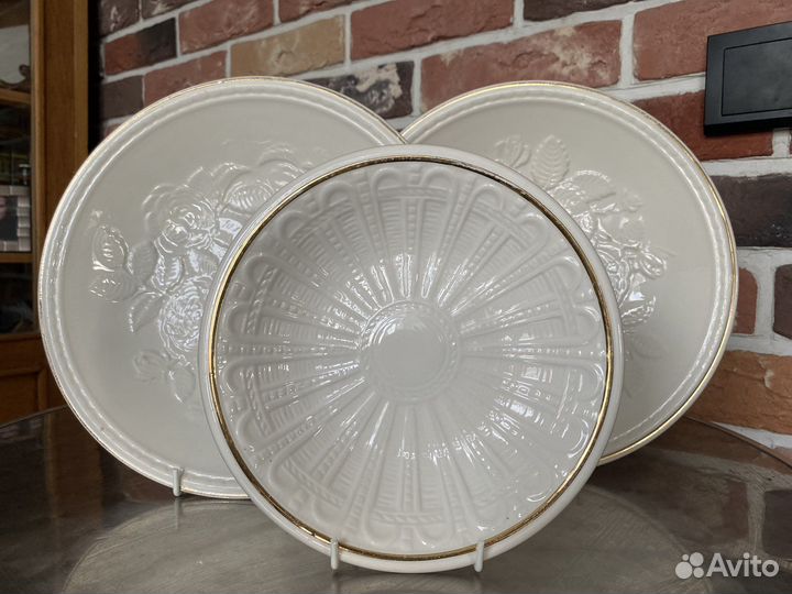 Белое блюдо тарелка зик