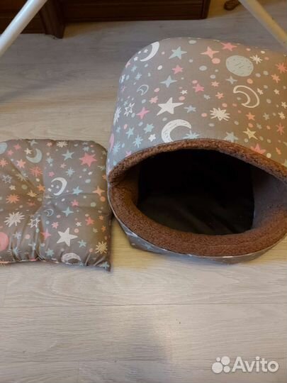 Домик для маленькой собачки