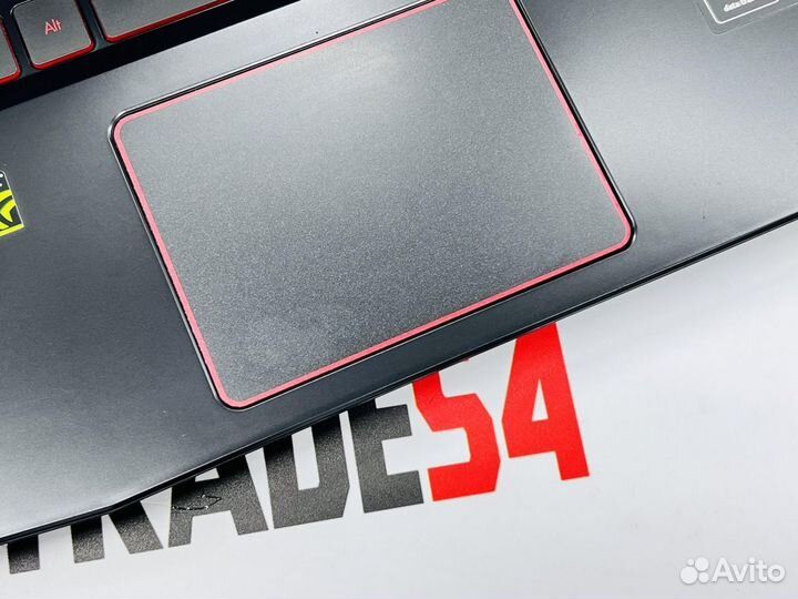 Acer Nitro 5 - i5-7300HQ / GTX 1050 / 8GB