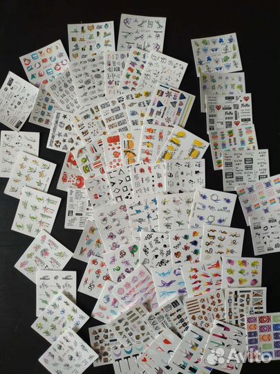 Наклейки для ногтей