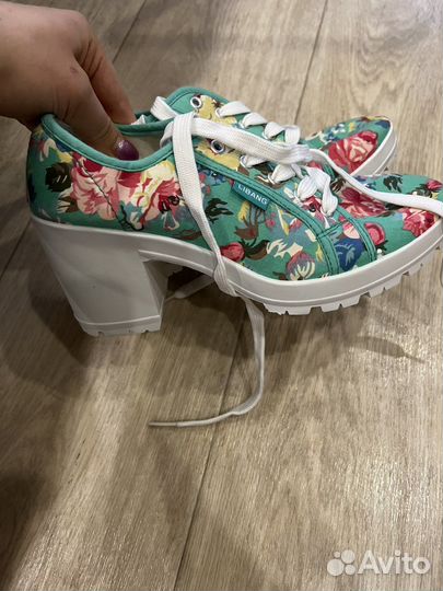 Босоножки